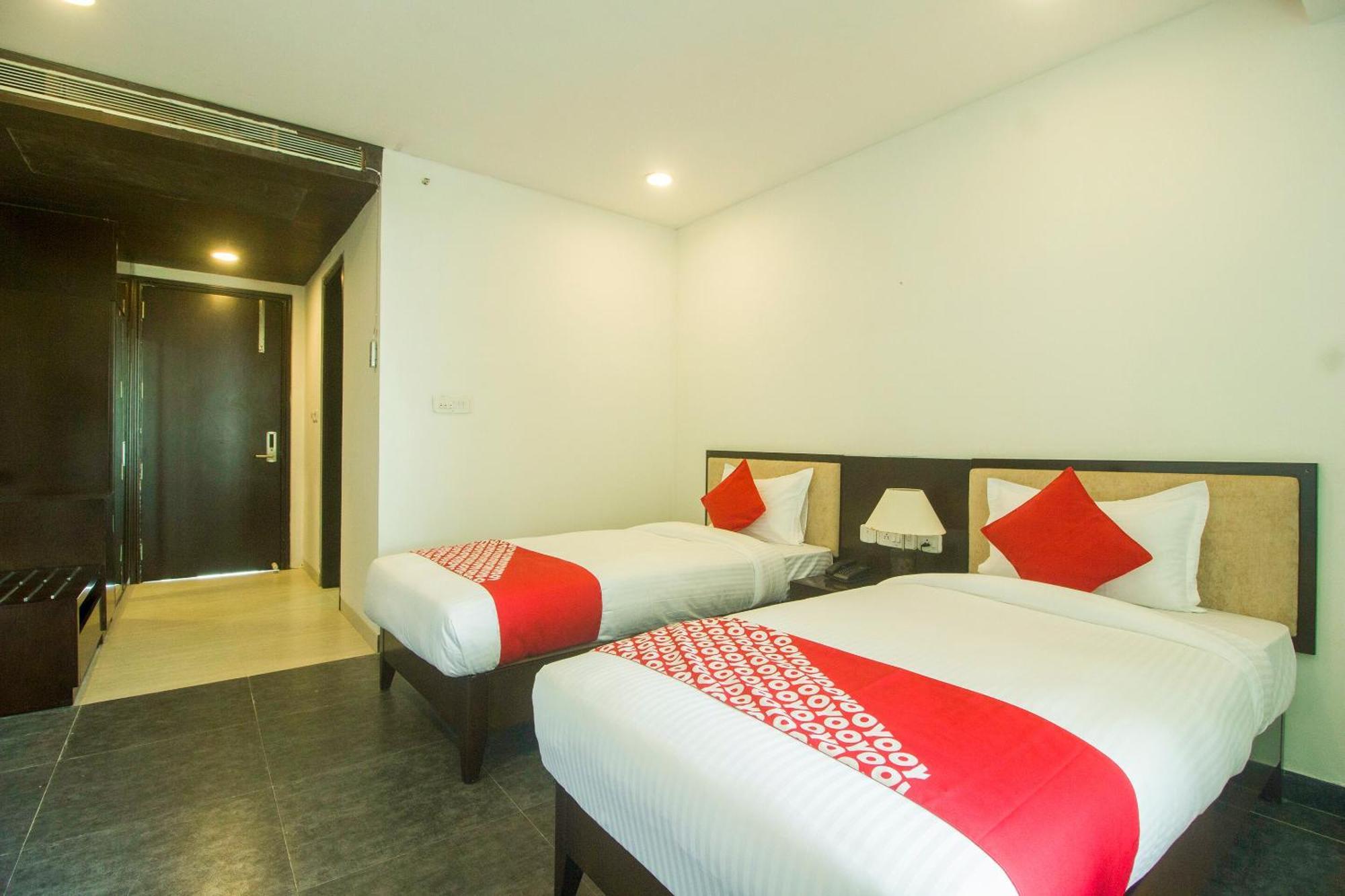 Collection O Govinda Sai Hotel Shirdi Exterior photo